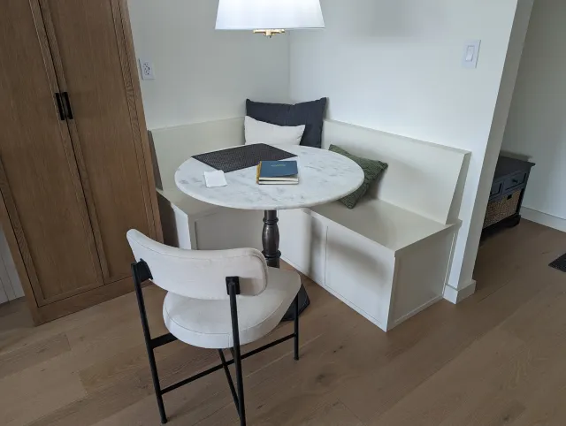 custom-banquette-built-in-seating-breakfast-nook.jpg