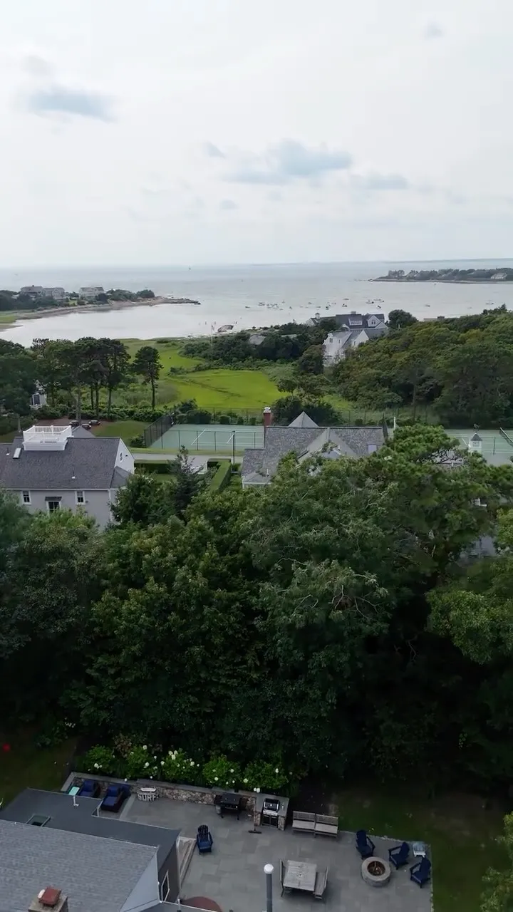 RYBO teams took a trip down to the Cape to do some Beach House Roofing!!! #yourfavoriteroofer #roofingcapecod #generalcontractor #roofing #roofreplacement