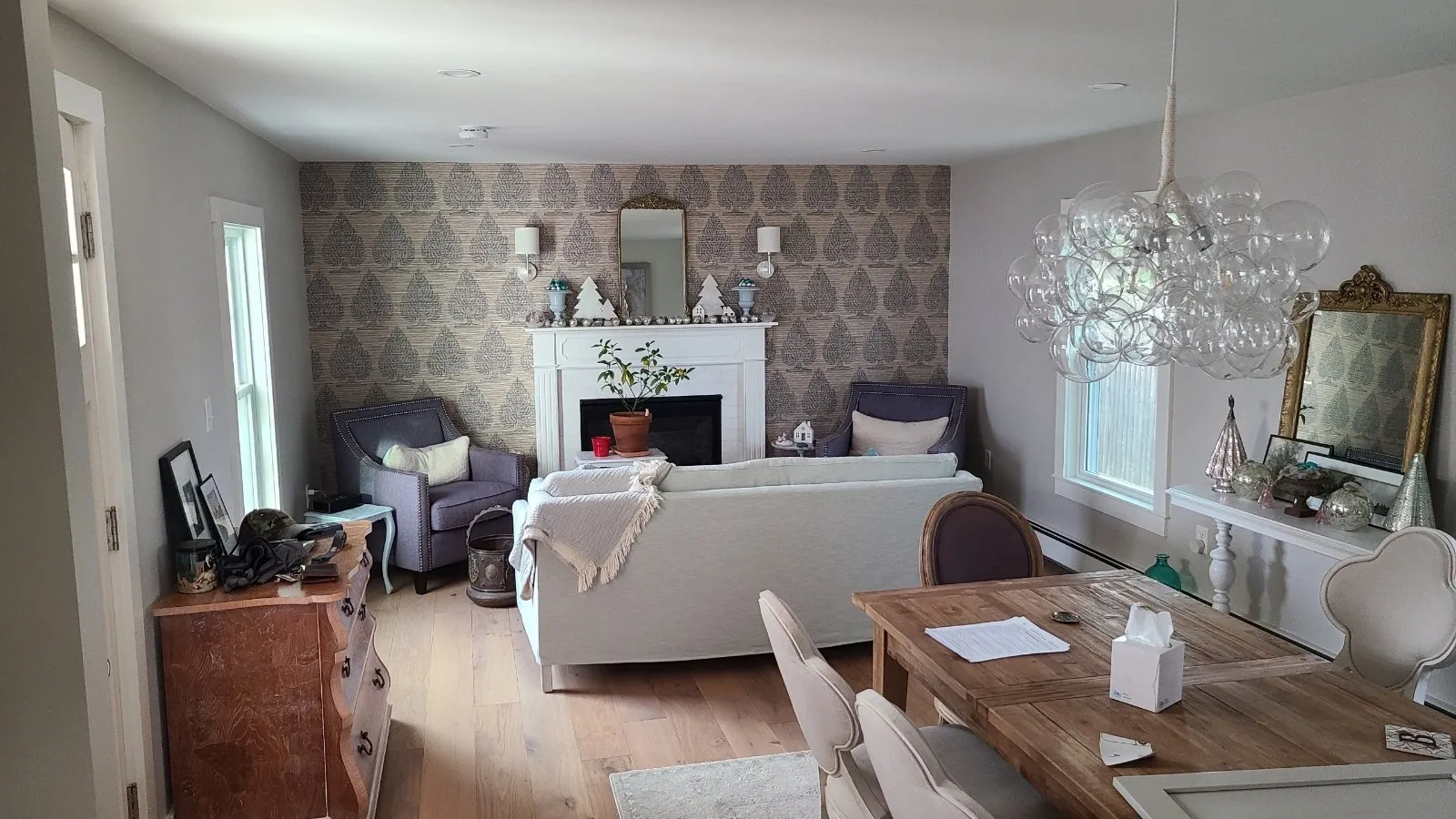 Finished open-plan living and dining space