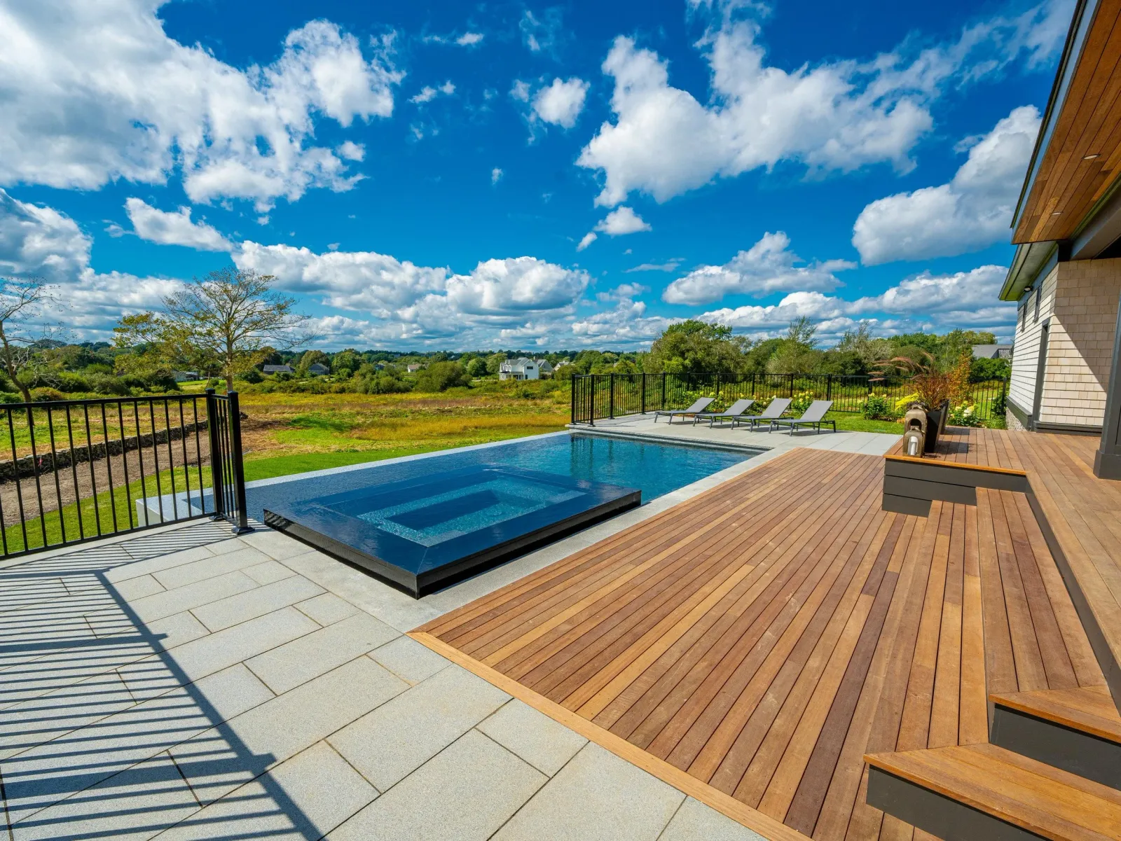 Serene Infinity Pool Retreat