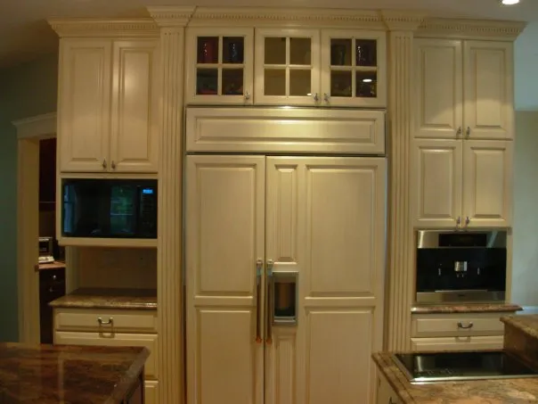 Bravo Kitchens