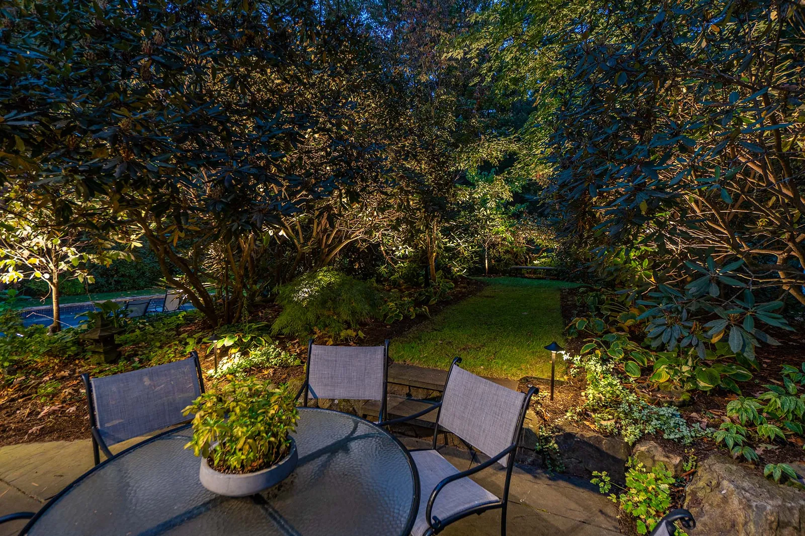 work photo from northernoutdoorlighting.com