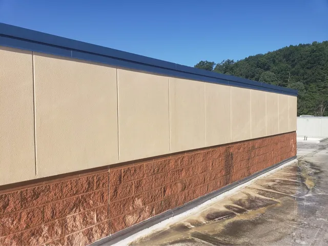 Gary's Pressure Washing work photo