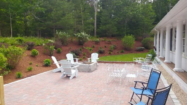 R & B Landscape Contracting work photo