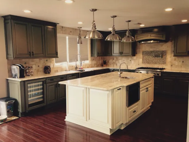 Markkitchen1.jpg