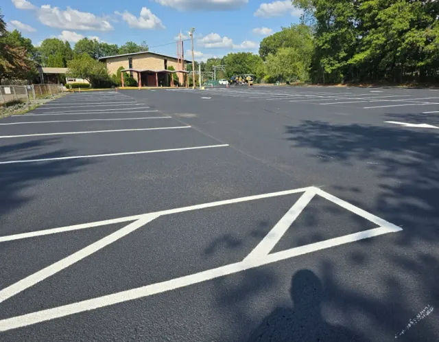 quality asphalt sealcoating services in ri