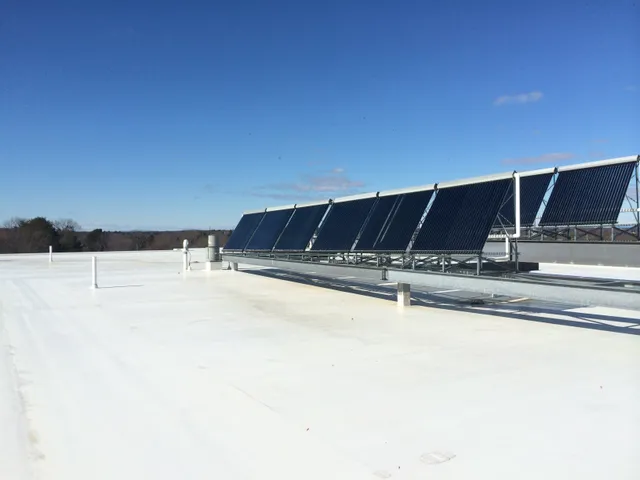 work photo from gliddenroofing.com