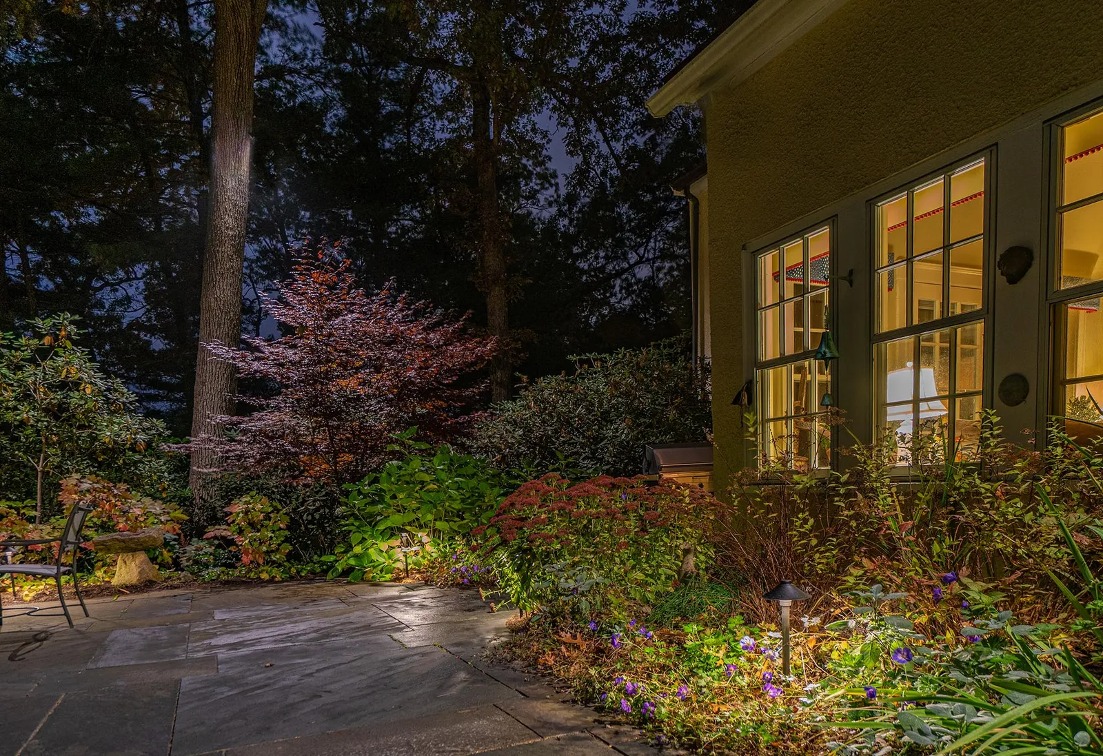 work photo from northernoutdoorlighting.com