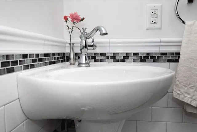 work photo from adonetileandbath.com