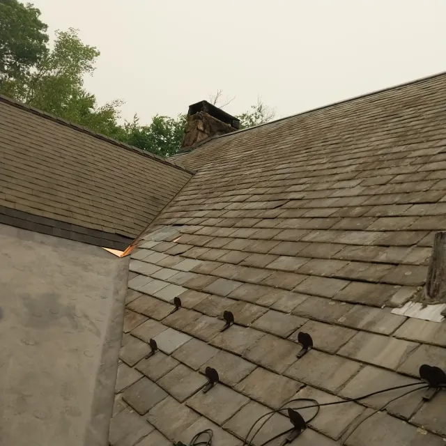 work photo from reyesroofingkings.com