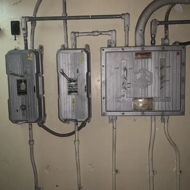 Val Creek Electric work photo