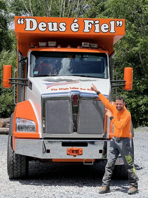 work photo from walnuttreeservice.com