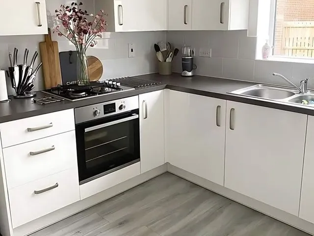 Bathroom remodeler, Flooring, General contractor, Home remodeling, Kitchen remodeler, bathroom renovation, tile (4)