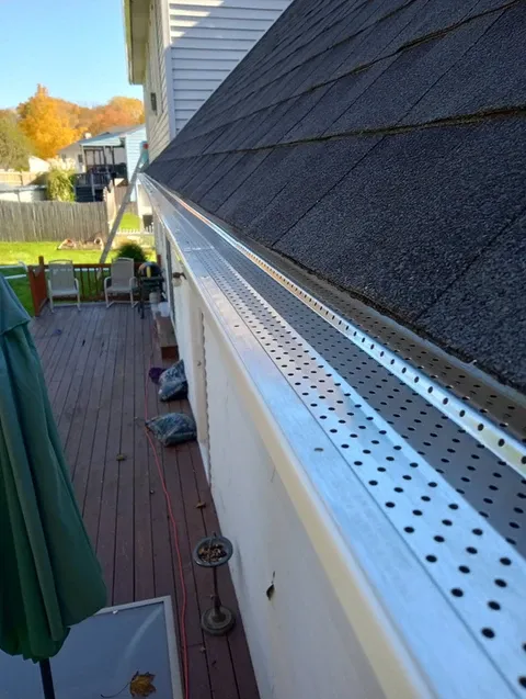 work photo from supremeseamlessguttersllc.com