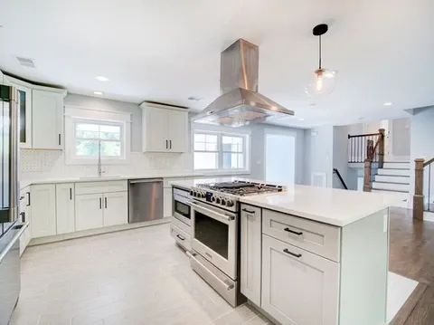 Kitchen 1.jpeg