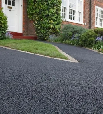 driveway13276556x700