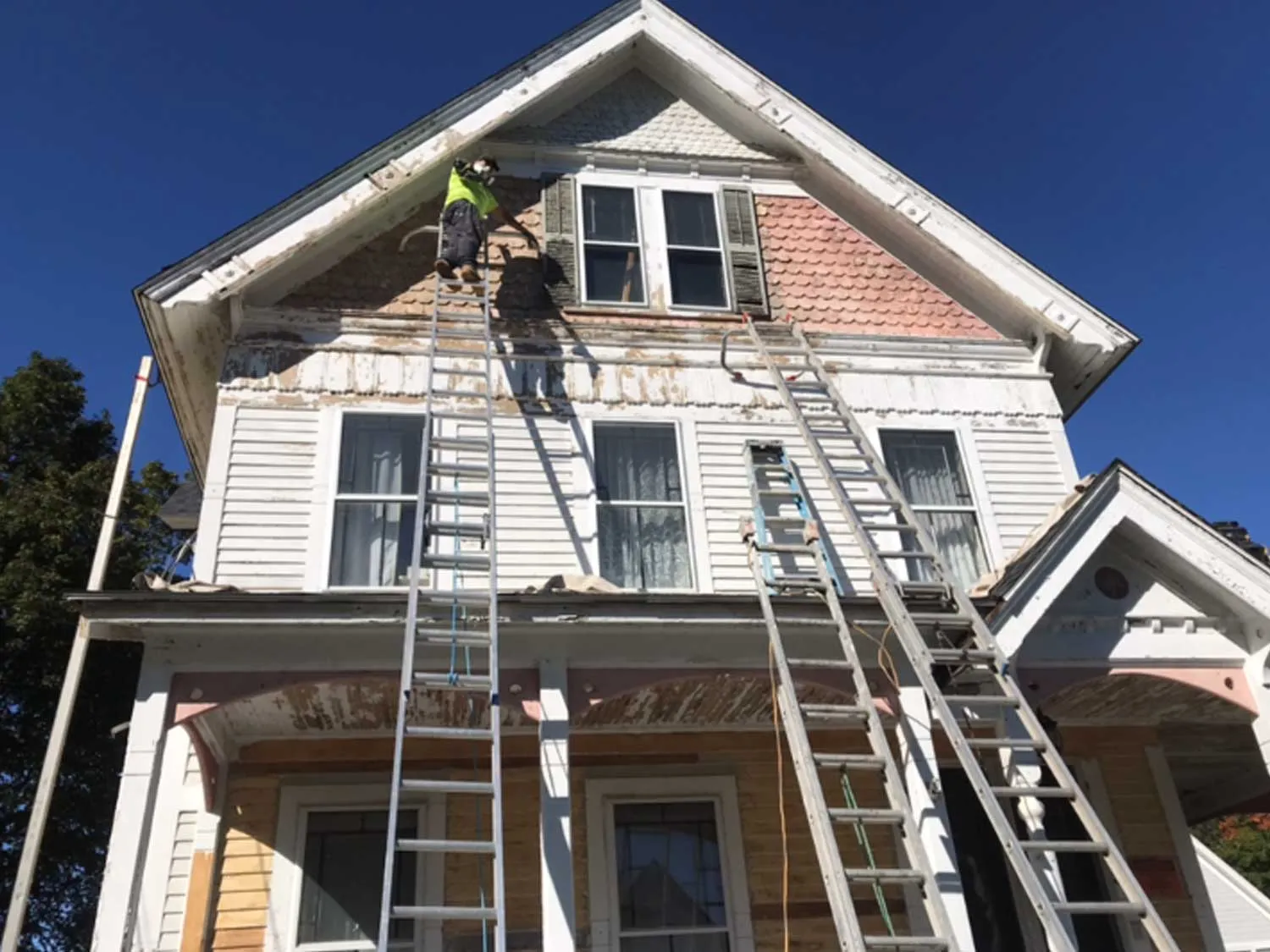 work photo from lkpaintingandcarpentry.com