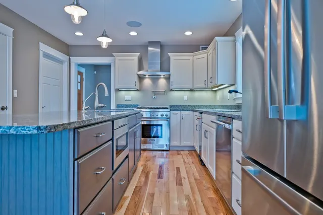 work photo from mainecohomes.com