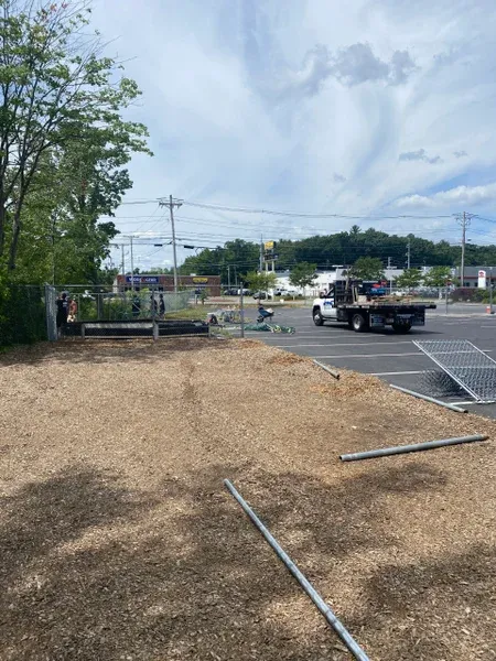 work photo from dependable-fence-company.com