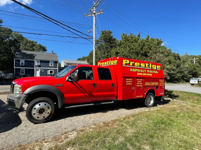 Asphalt paving service