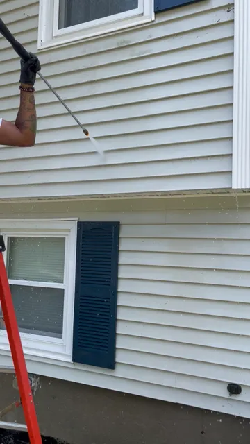 Valdez Pro Power Wash & Window Cleaning work photo