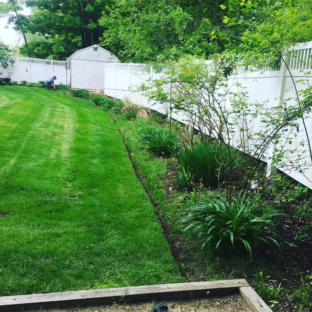 WEBER & SONS LANDSCAPE CONSTRUCTION researched project photo