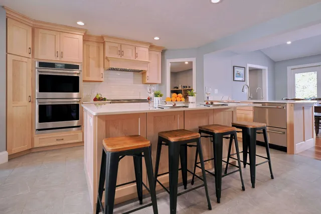 work photo from renovisionsinc.com