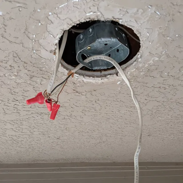 work photo from buttonwoonelectricians.com
