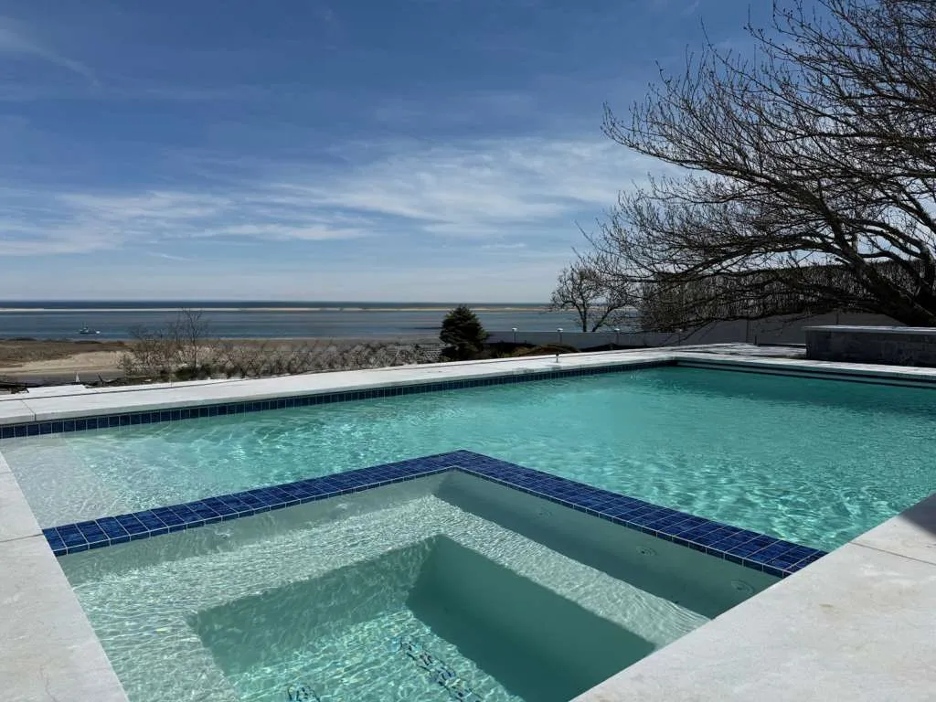 work photo from affordablepoolrepair.com