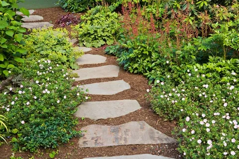 Evergreen Lawn Maintenance & Landscape Corp work photo