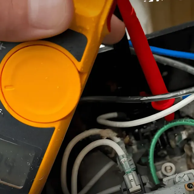 Buck Electric electrician upgrading electrical service panel in home
