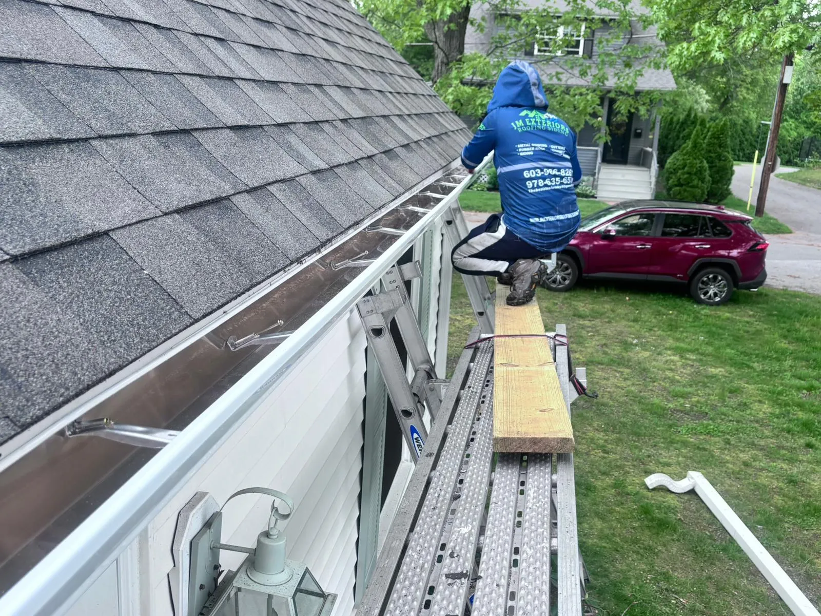 JM Exteriors Roofing Siding
