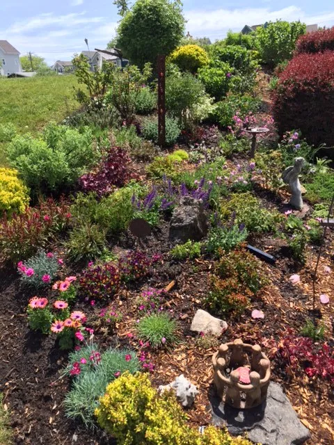 work photo from jenniferyateslandscapes.com