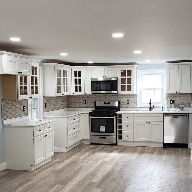 What a pretty kitchen 🤗
.
.
.
.
.
.
.
#construction #engineering #architecture #design #residential #commercial #realestate #mdjengineeringandconstruction #massachusetts #kitchen #kitchensofinstagram