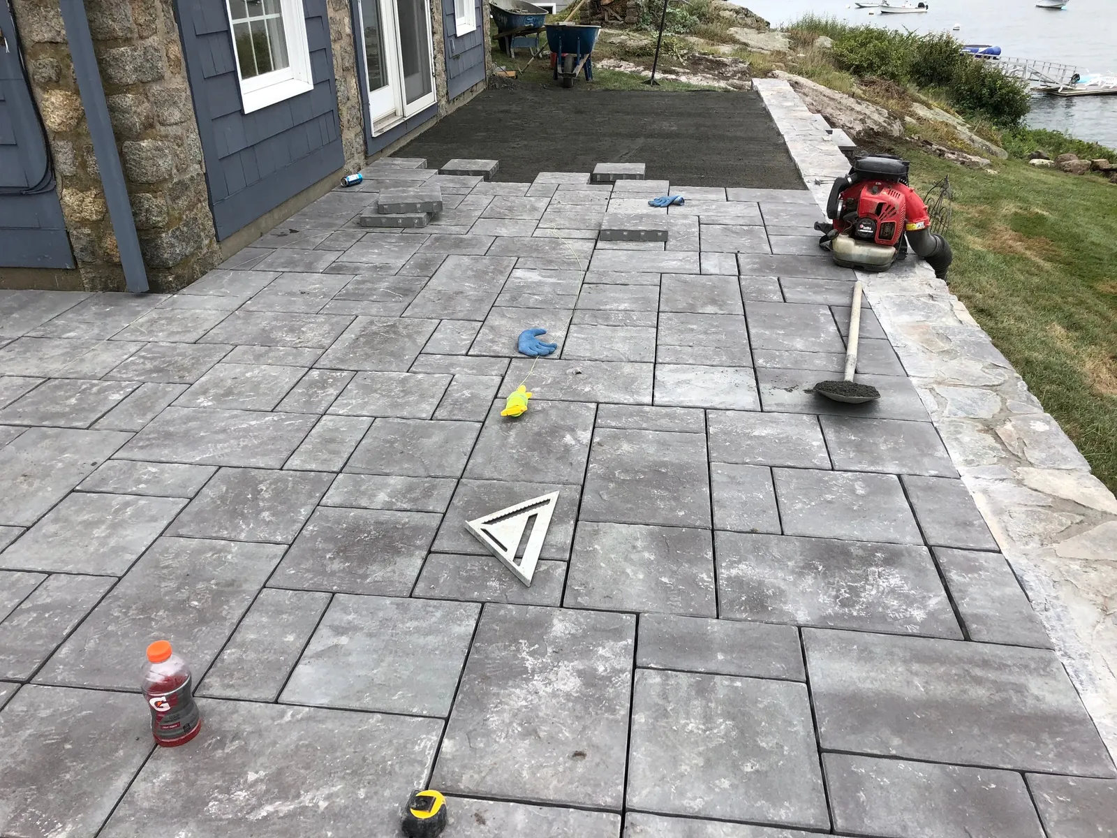 work photo from ronyslandscapinginc.com