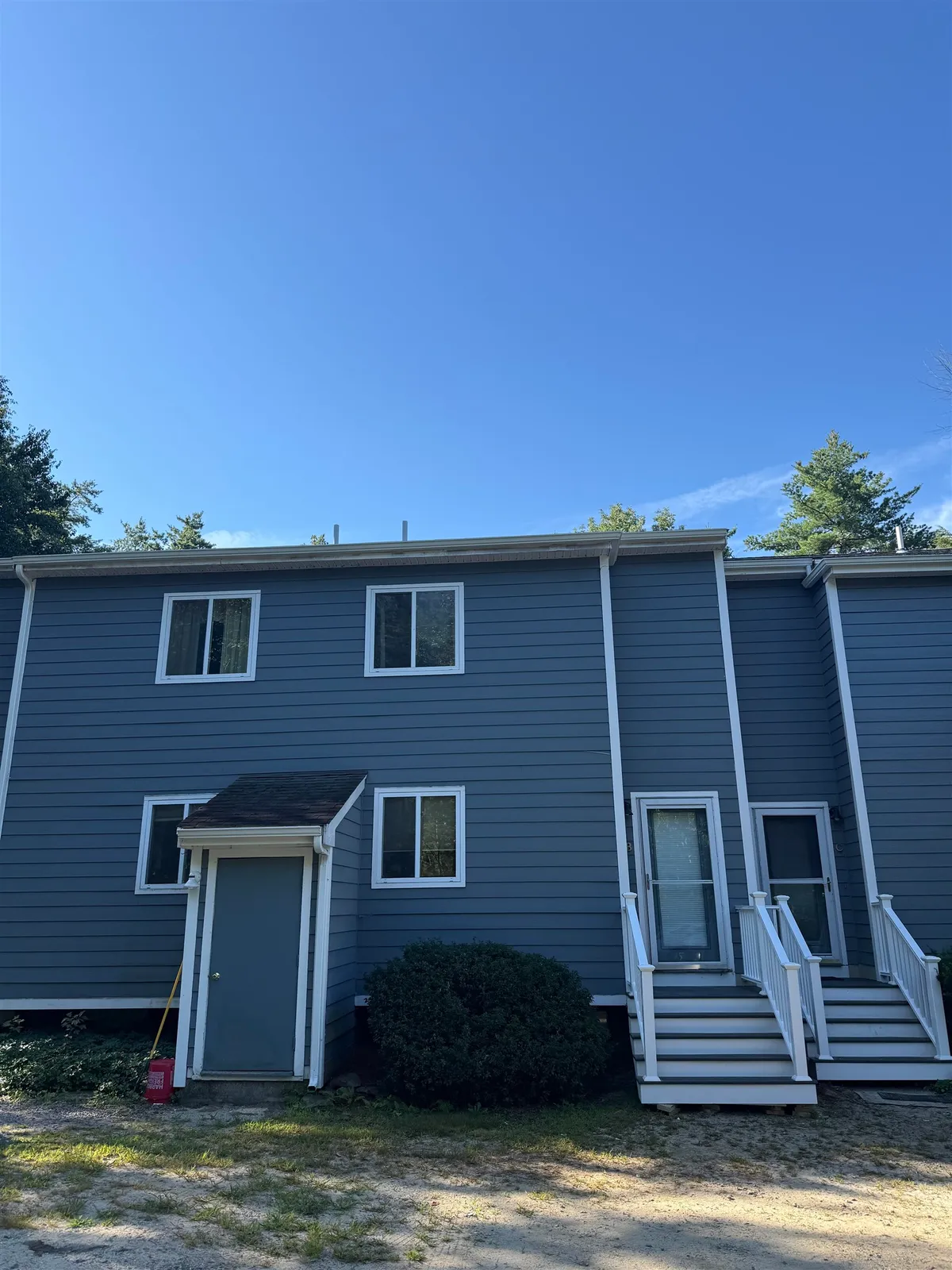 25 Apple Lane Unit: B