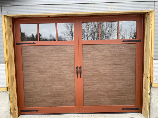 CRAFTSMANSHIP GARAGE DOORS work photo