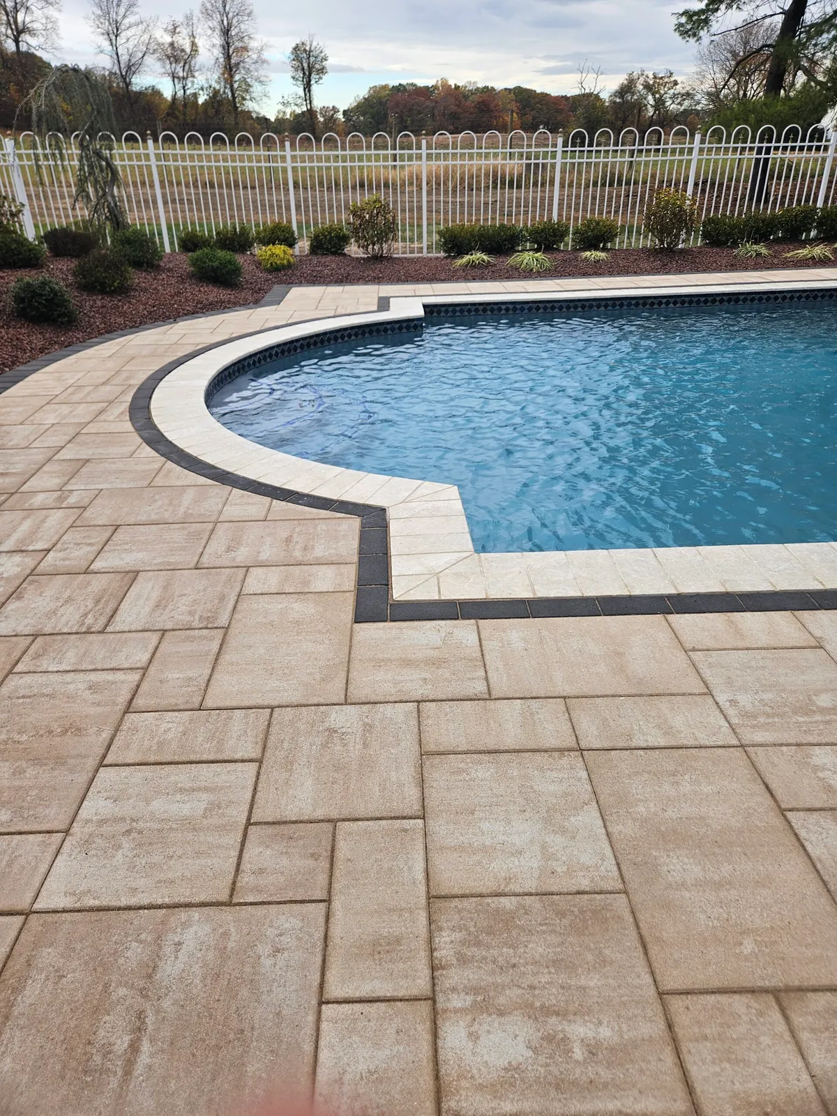 work photo from gunitepoolrenovators.com
