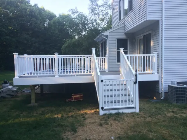 work photo from advancedcustomdecks.com