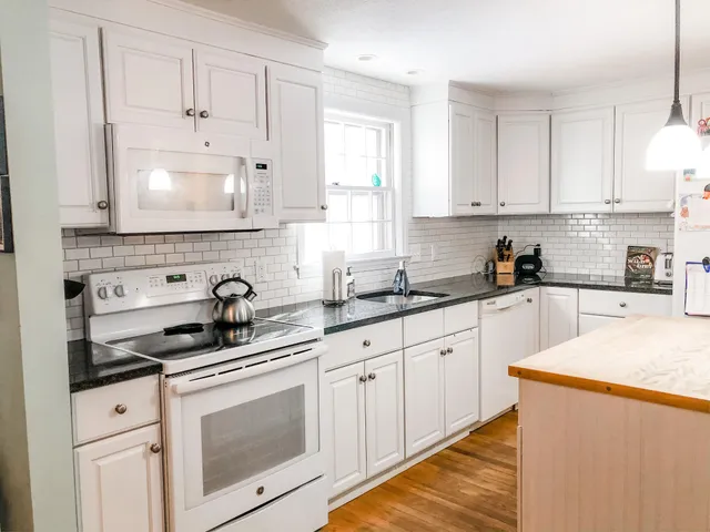Tile & Stone, Inc. - Concord, NH - Masonry work photo