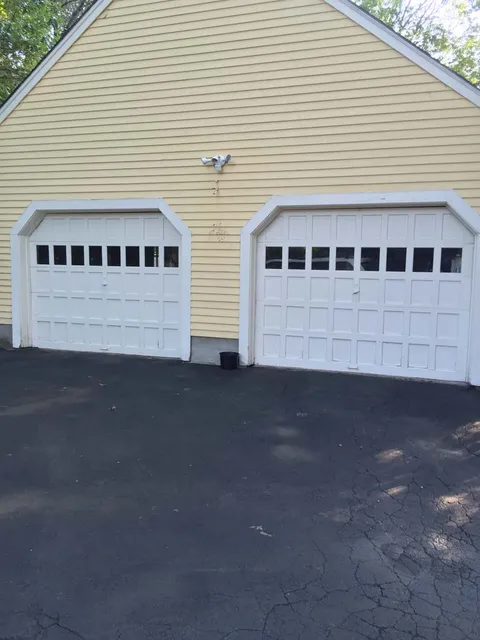 work photo from snowbirdgaragedoors.com
