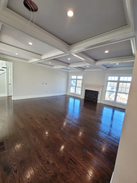 R3 Hardwood work photo