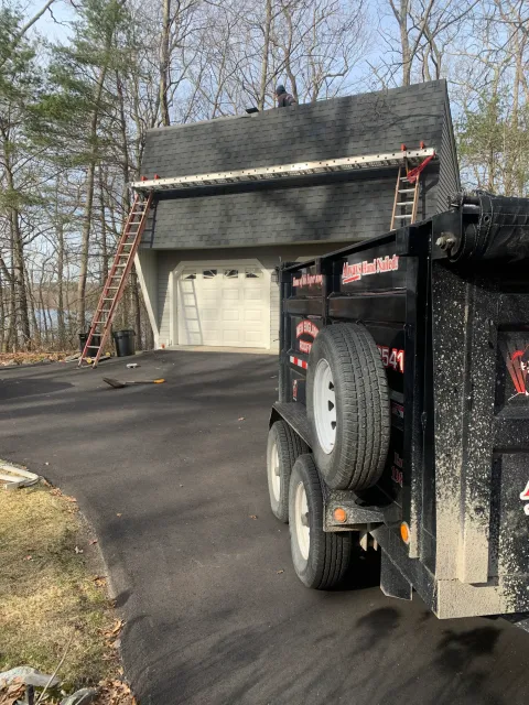 work photo from newenglandroofingri.com
