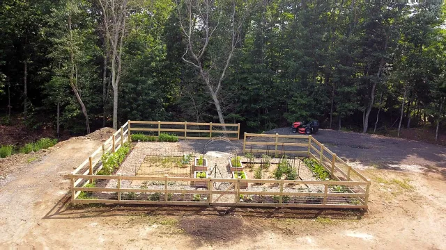 garden_fence_highres.jpg