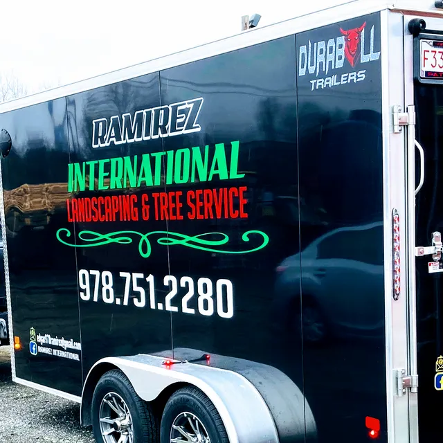 Ramírez International Landscaping and Tree services work photo