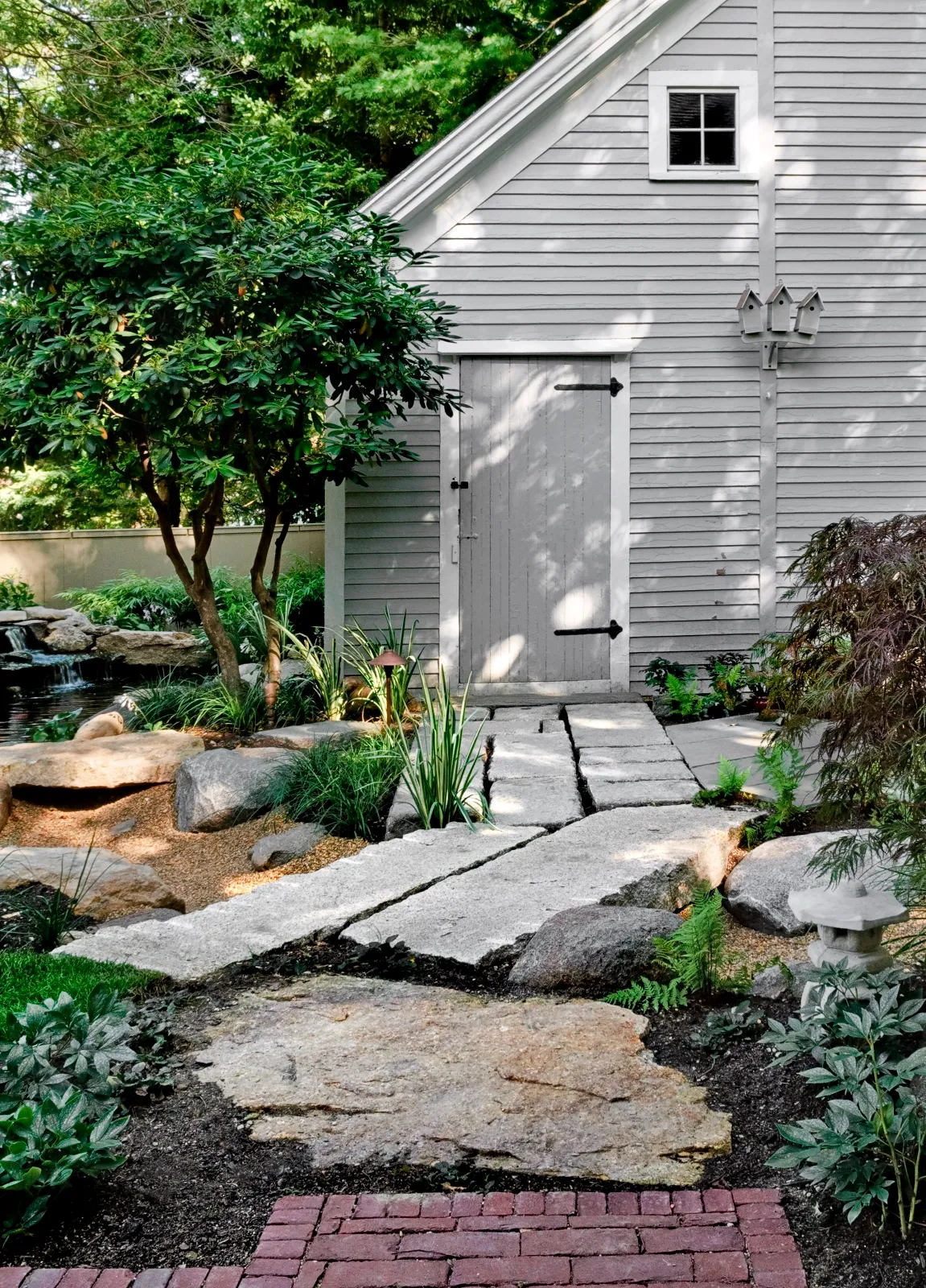 Hugo Design - Landscape Design - Japanese Garden near Barn