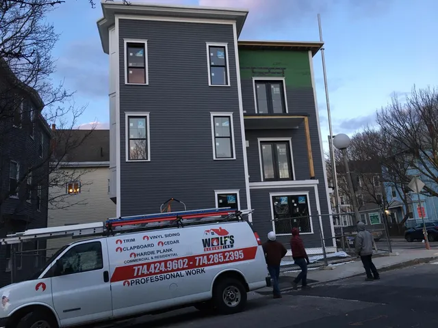 Wolfs Siding Inc