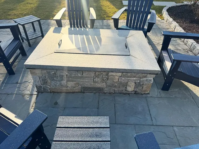 #trugliamasonryandhardscapesllc #scituate #cambridgepavers #firepit #outdoorkitchen #outdoorliving #pooldeck #stoneveneer #libertyhill