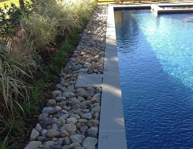LEISURE POOLS