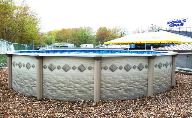 work photo from treatspoolsandspas.com